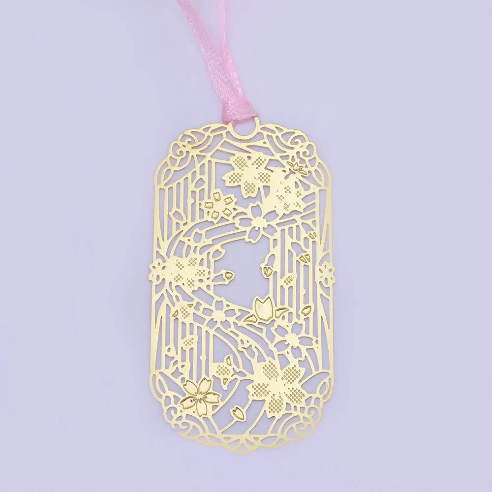 About 33*60mm Personalized Brass Bookmark Gift for Romance Readers cherry blossoms shape Bookmarks 4pcs