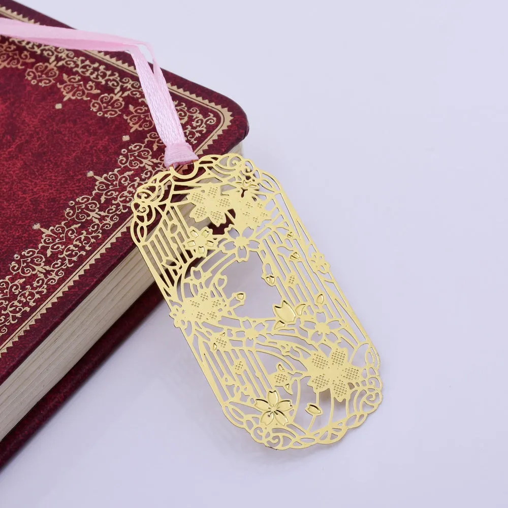 About 33*60mm Personalized Brass Bookmark Gift for Romance Readers cherry blossoms shape Bookmarks 4pcs