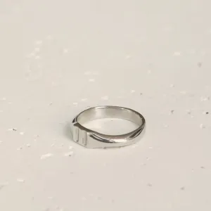 Accent Band Ring (Silver)