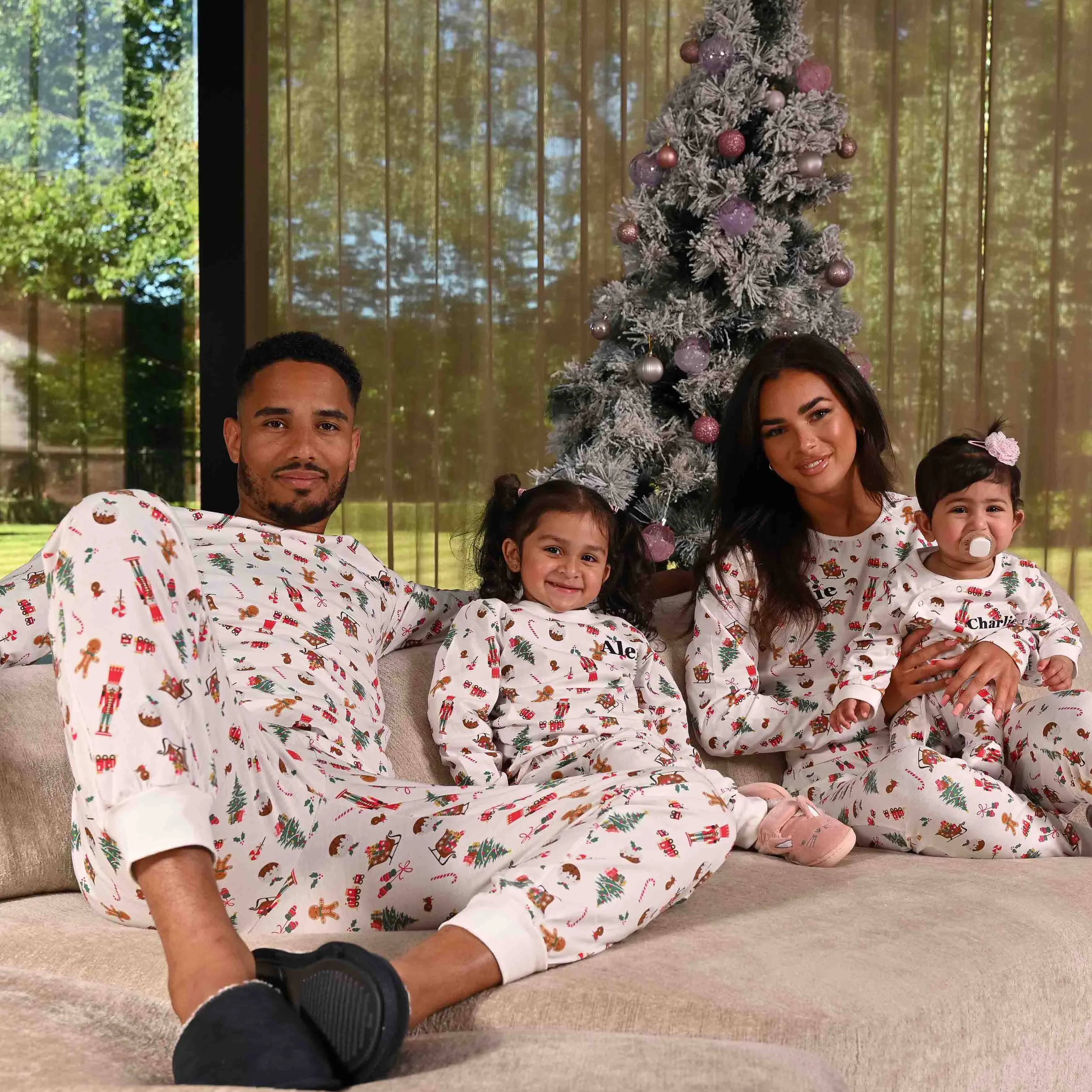 Babies unisex personalised family christmas themed sleepsuit