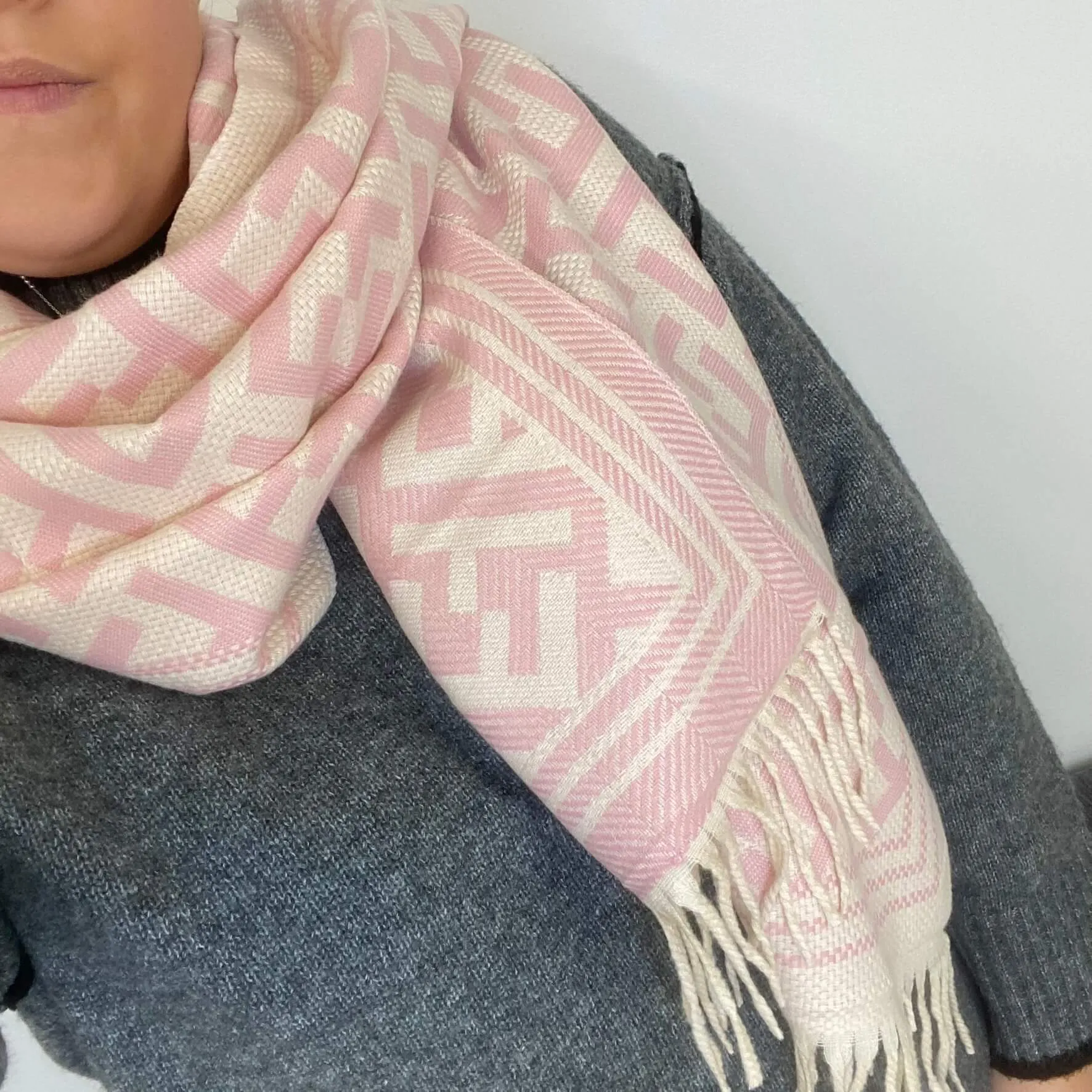 Efie Scarf - Pink Cream