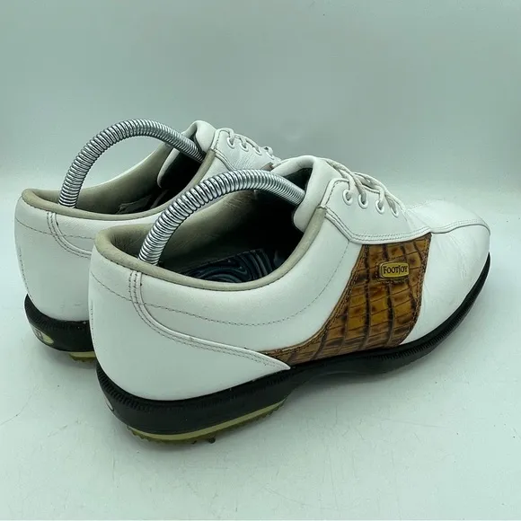 Footjoy DRYJOYS Men's 9 Croc Golf Cleats SoftSpikes 53570 White Leather OptiFlex