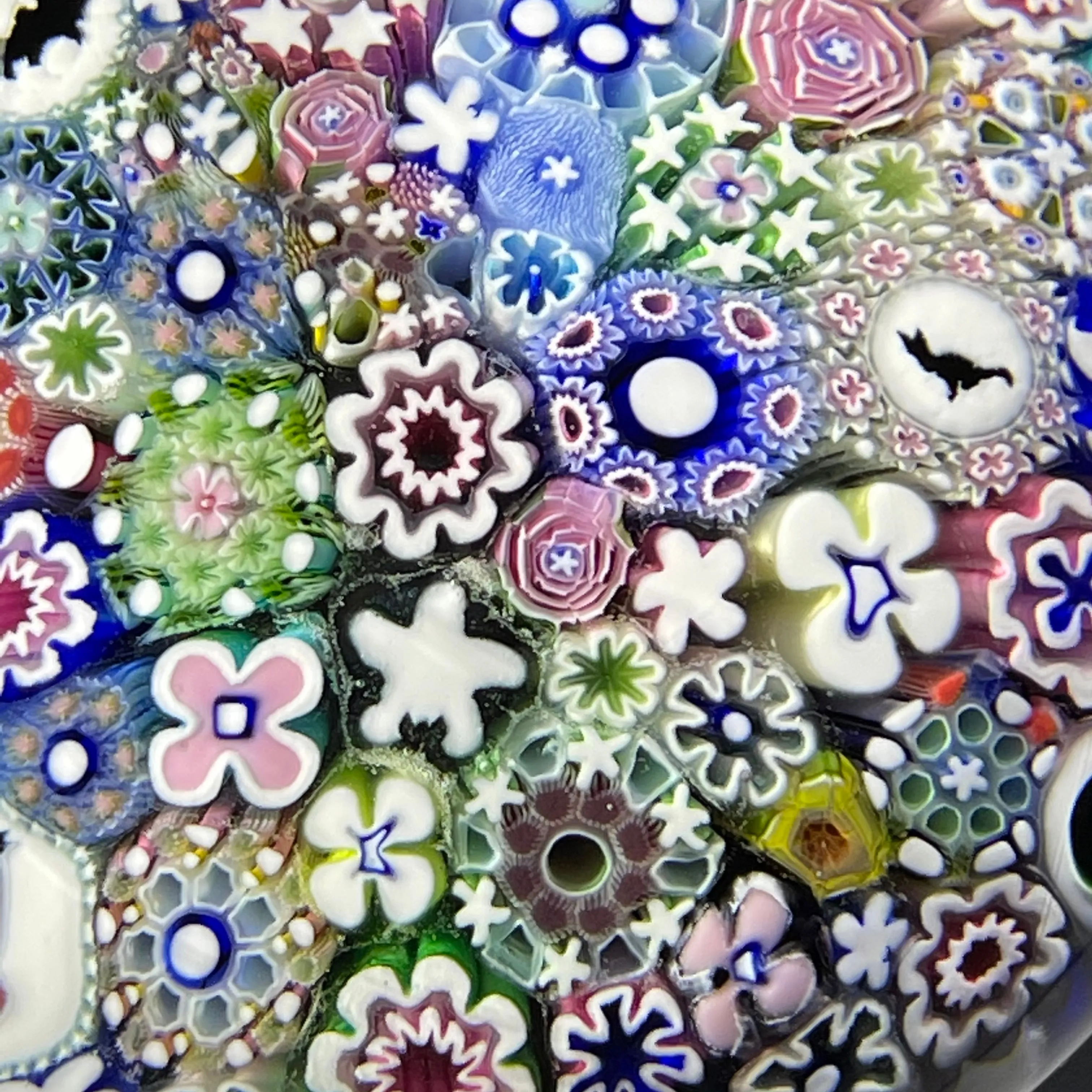 Magnum Damon MacNaught 2021 Complex Millefiori Closepack with Roses, Dogwood Blossoms, & Silhouettes