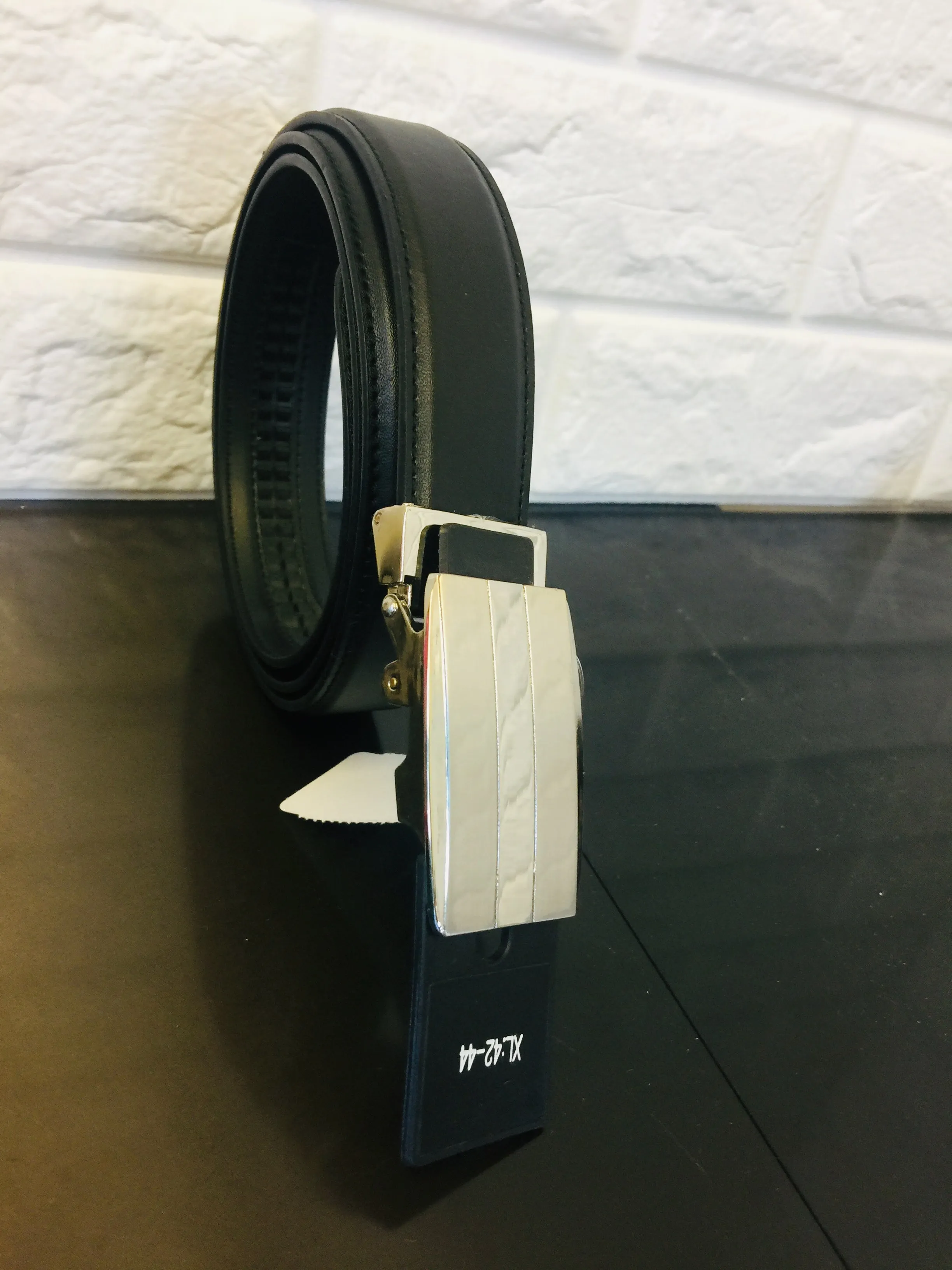 New Men's Leather Belt by J Scott, Sz XL (42-44) Black
