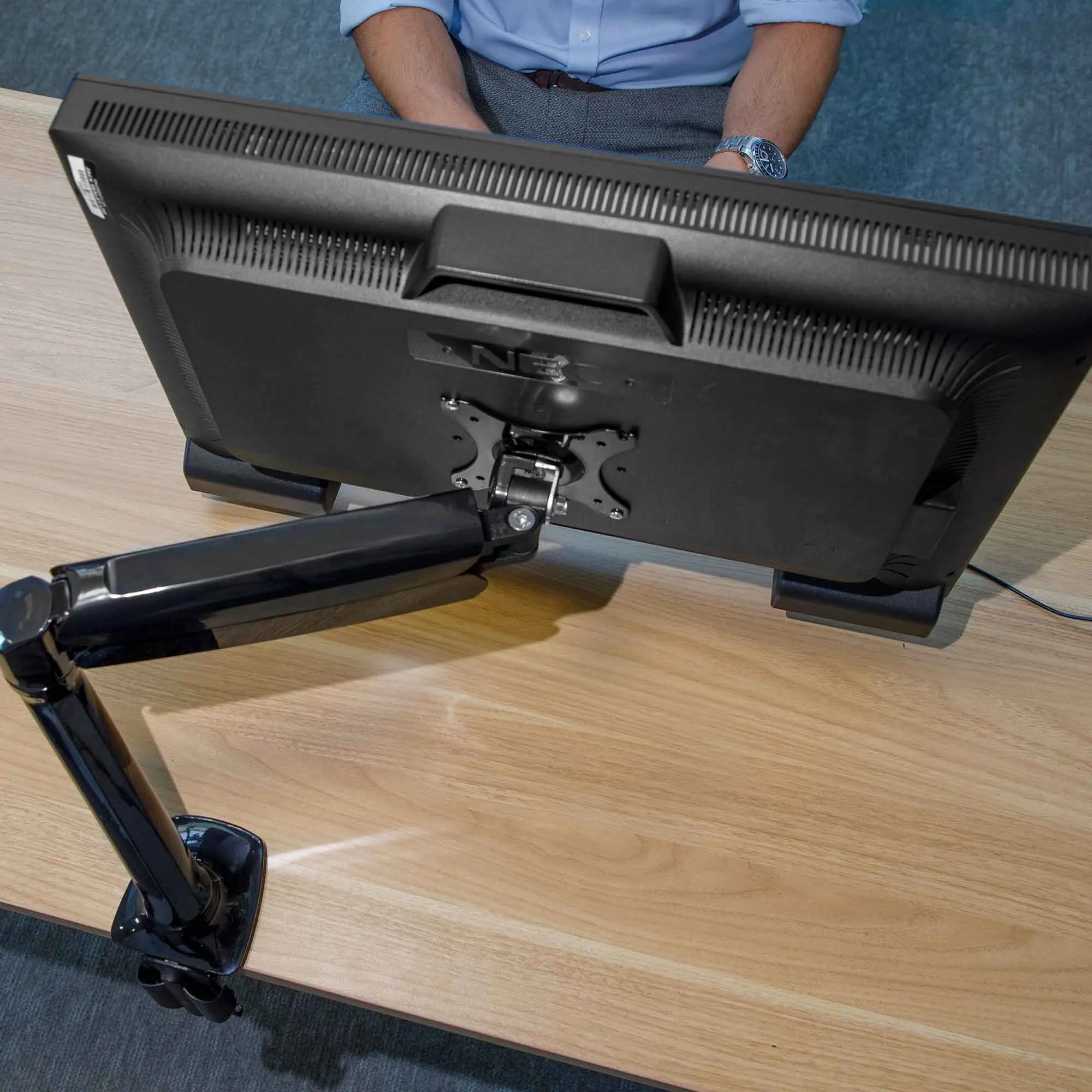 Single Monitor Arm, Adjustable & Rotating 9kg Load Capacity, 10-27" Screens - Black - DH24