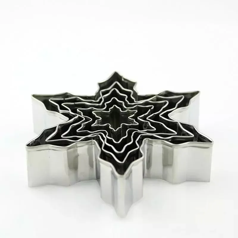 SNOWFLAKES COOKIE CUTTERS SET 5PCS